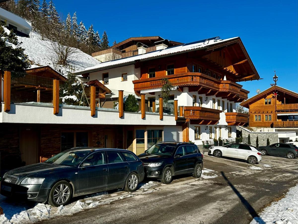 Landhaus Rieder Im Zillertal Apartment Aschau Im Zillertal ภายนอก รูปภาพ