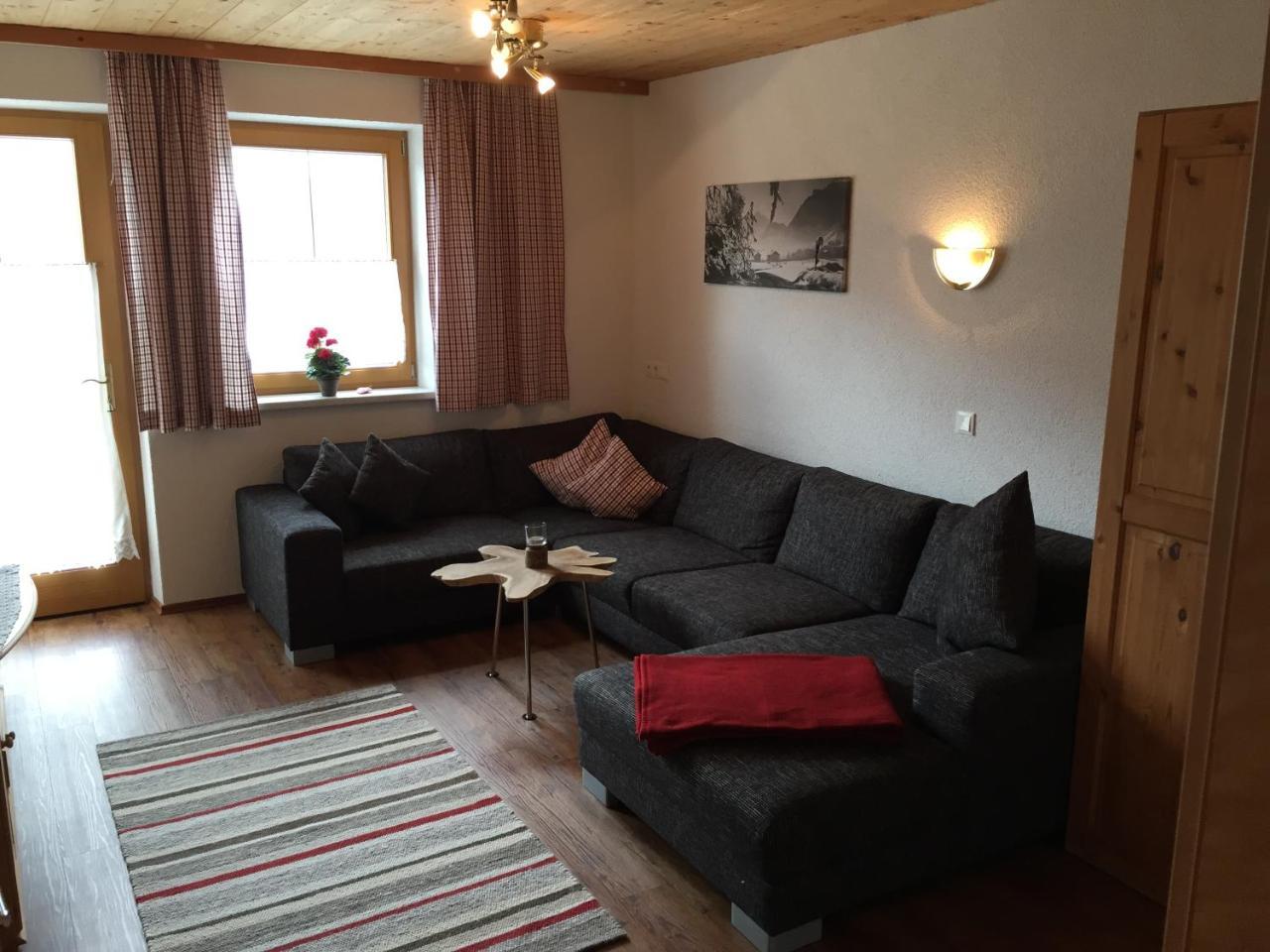 Landhaus Rieder Im Zillertal Apartment Aschau Im Zillertal ภายนอก รูปภาพ