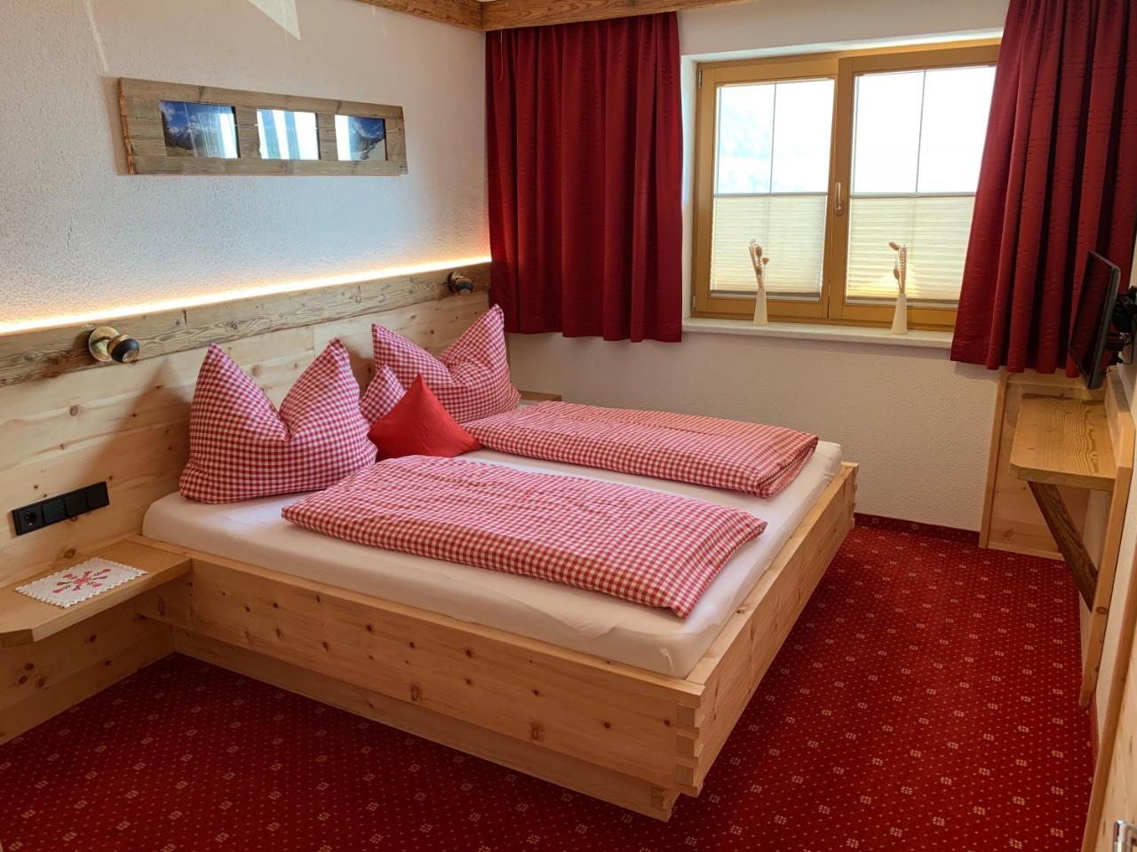 Landhaus Rieder Im Zillertal Apartment Aschau Im Zillertal ภายนอก รูปภาพ